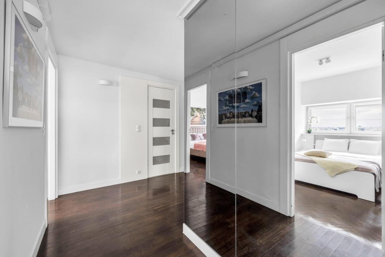 23Rd Floor 3Br Apt With Views Of Warsawa Bagian luar foto